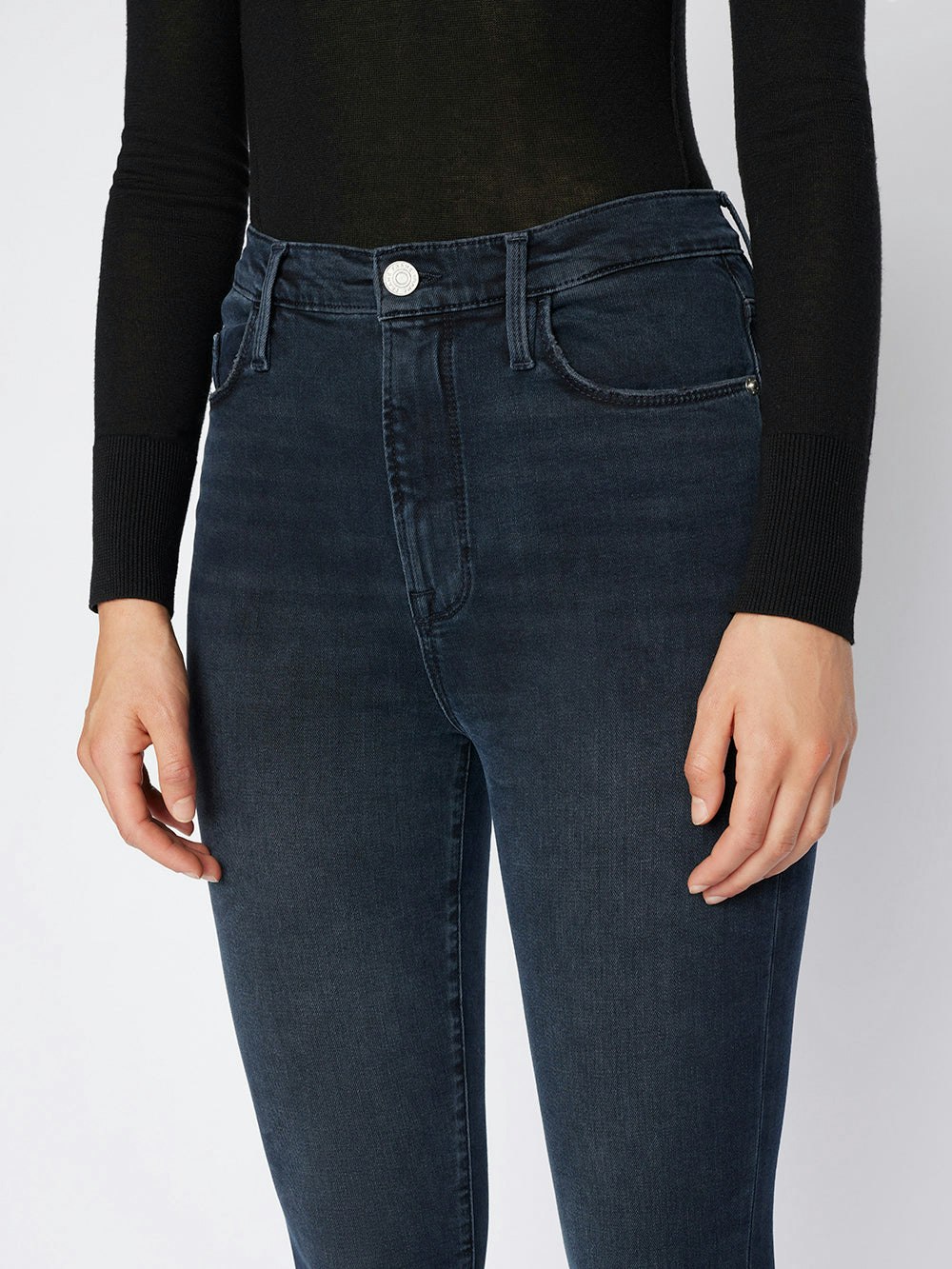 jeans front detail view alt:size
